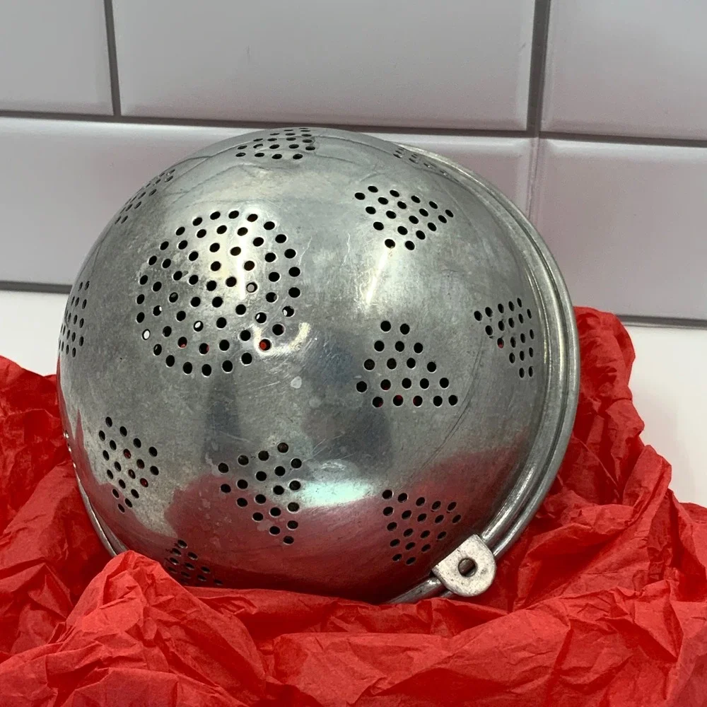 Vintage Damar Products Mrs Damar Rice Ball Infuser Aluminum 5 Inch Diameter